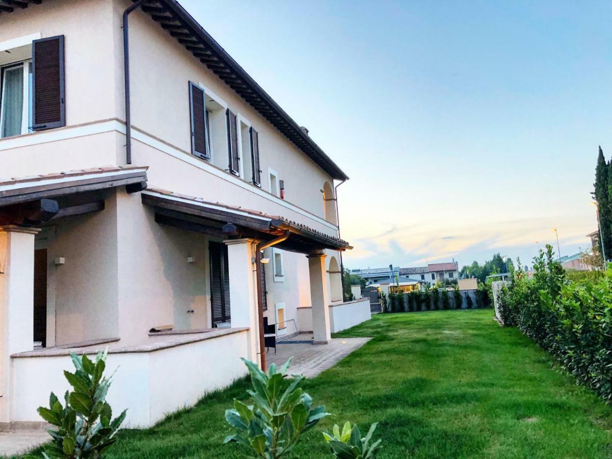 Villa Pirignano Foligno Eksteriør bilde